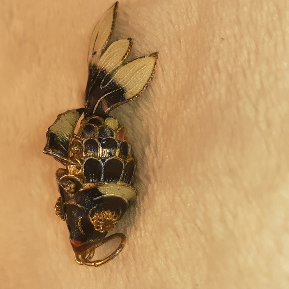 Vtg articulated cloisonne navy & white enamel fish pendant/charm 1.5" - Picture 2 of 8